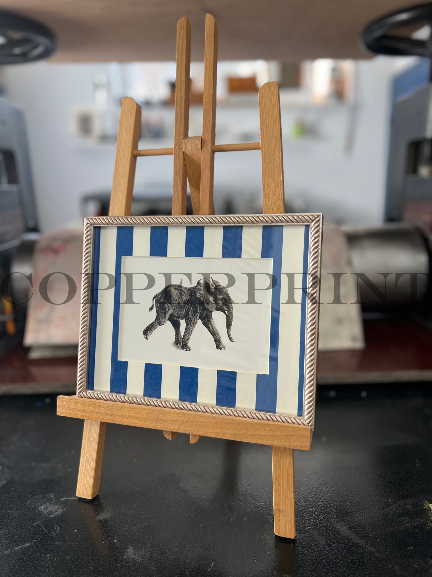 Rähmchen // Elefant // dunkel blaue Streifen