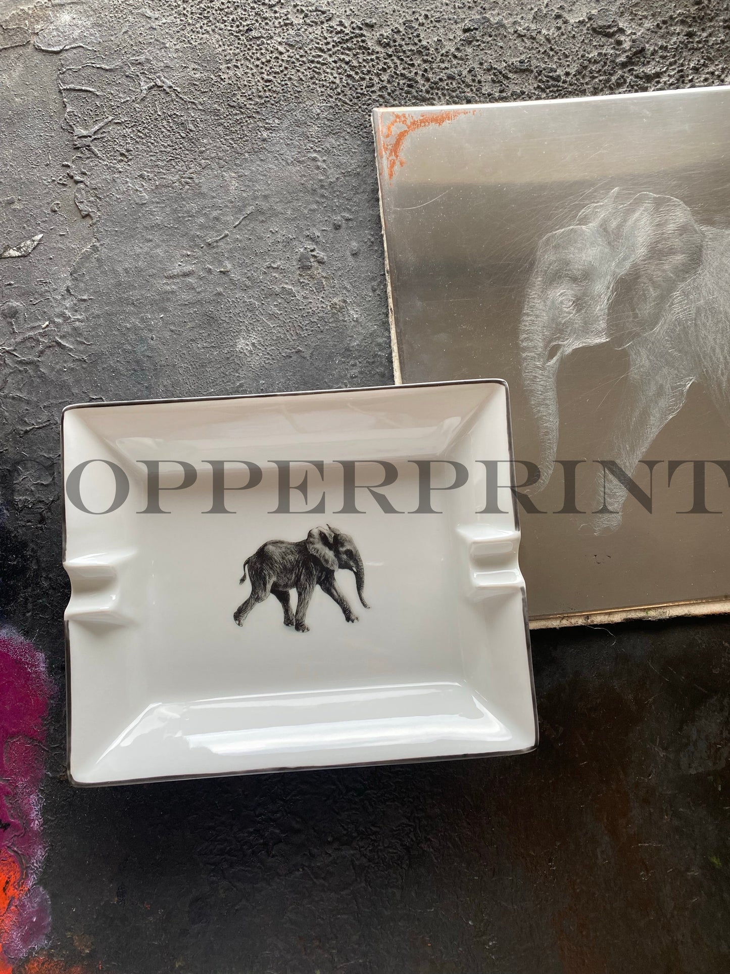 Zigarren Aschenbecher // Handlinie grau