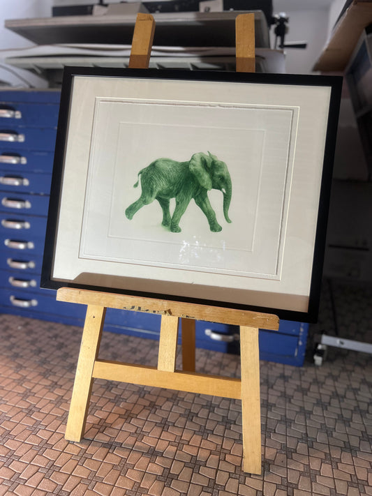 Der grüne Elefant gerahmt