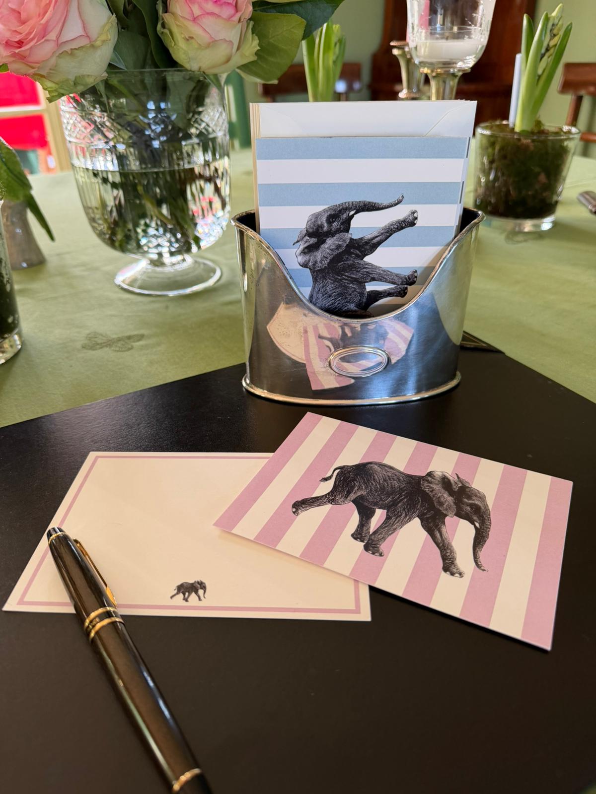 Briefkarte Elefant hellblau Streifen